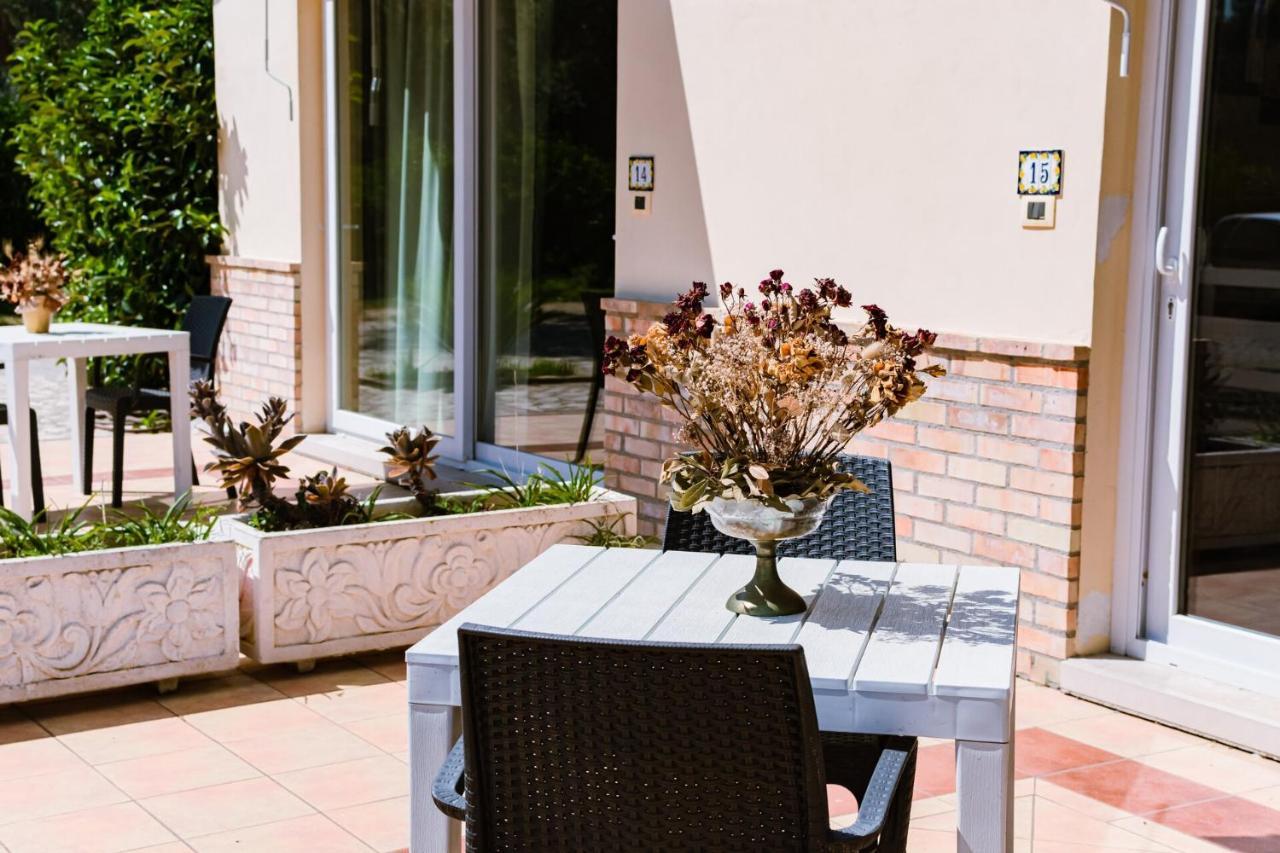 Il Casale Le Tre Volte Pensionat Solfara Mare Exteriör bild