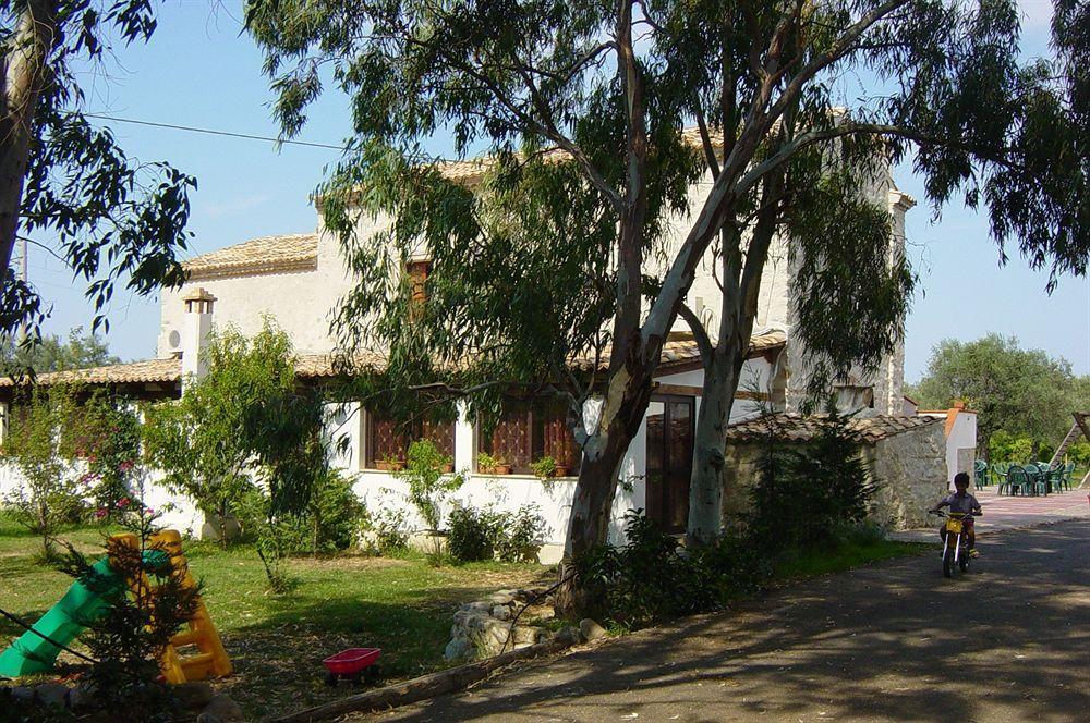Il Casale Le Tre Volte Pensionat Solfara Mare Exteriör bild